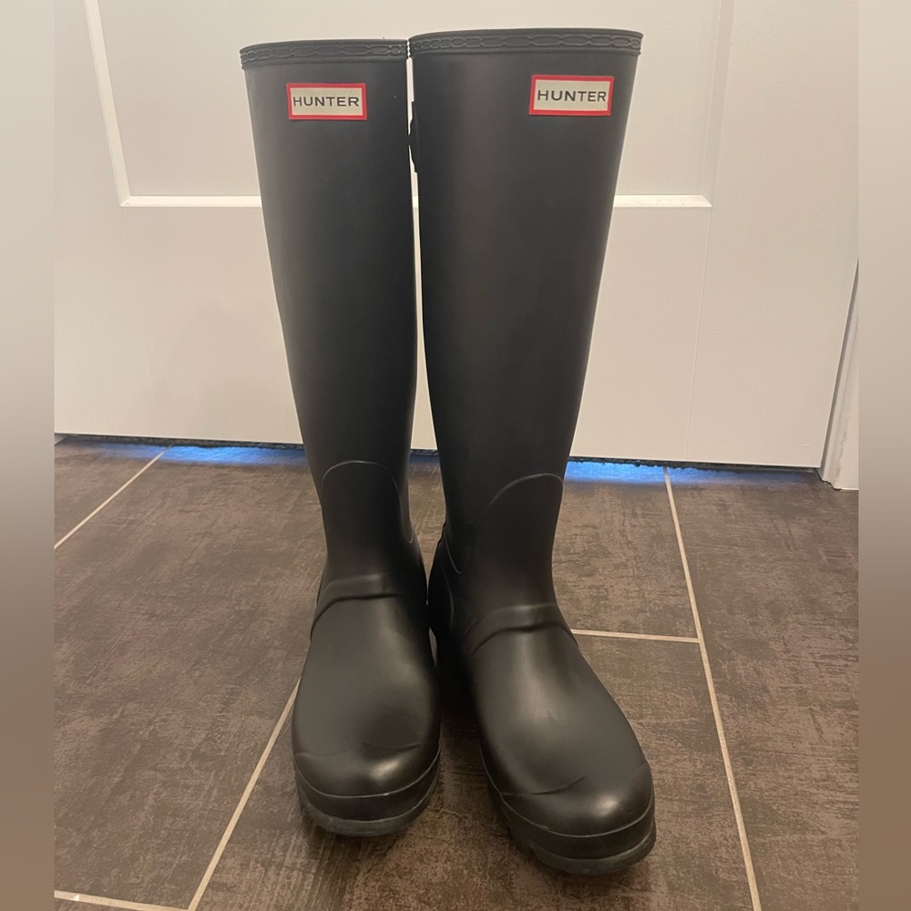 EUC Women’s Hunter Original Adjustable Back Black Rain Boot size 9